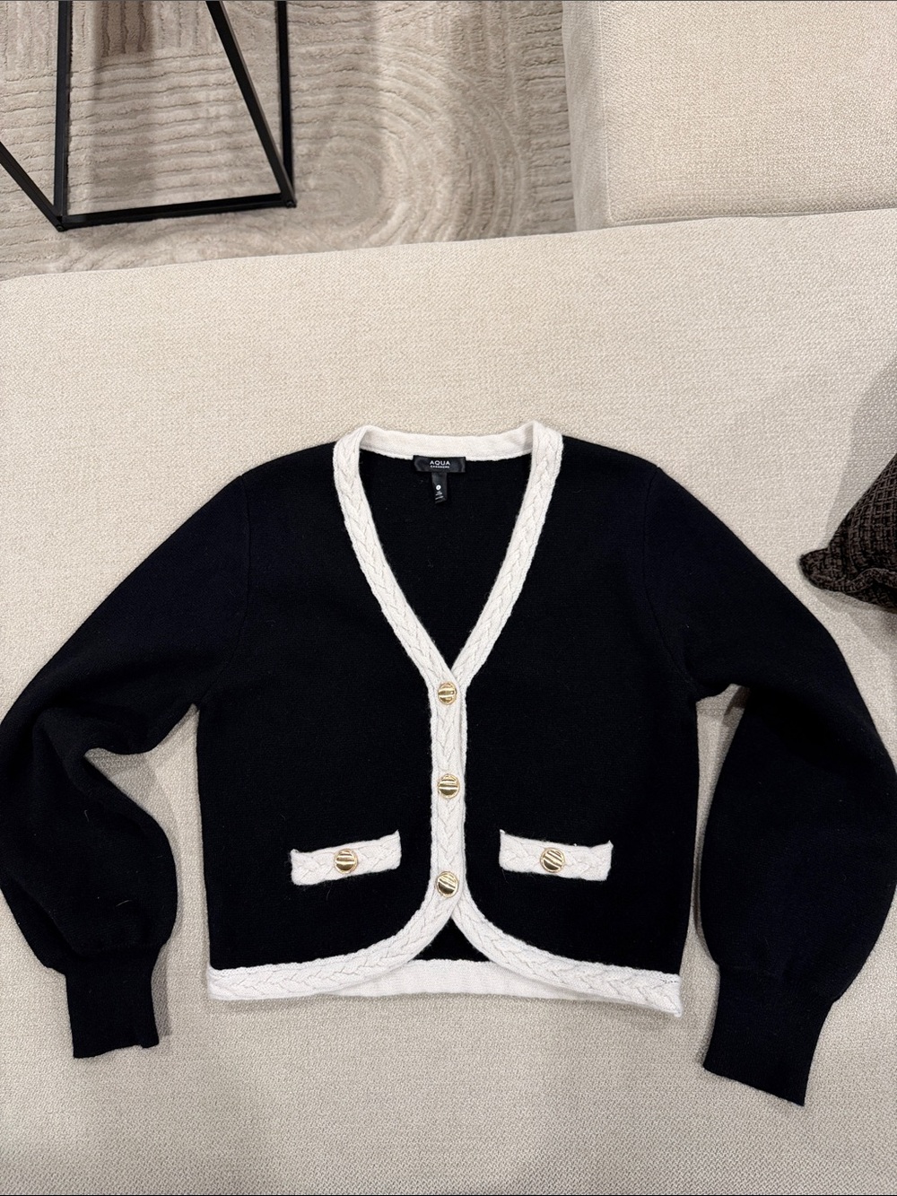 AQUA Cashmere Small black-and-ivory cardigan with cable-style trim gold buttons
